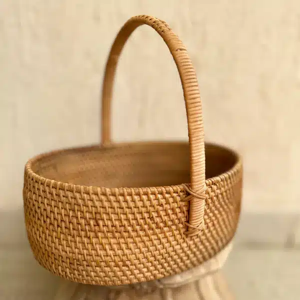 Cane Picnic Basket with Handle in Beige